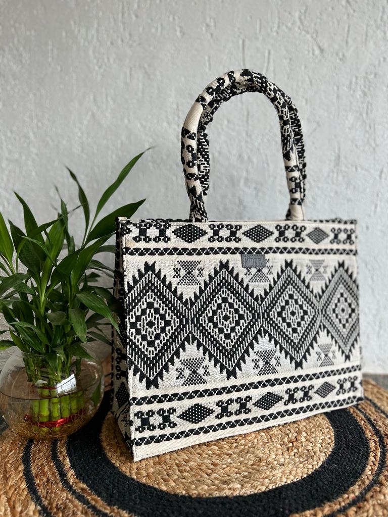 FINERY Monochrome Tote