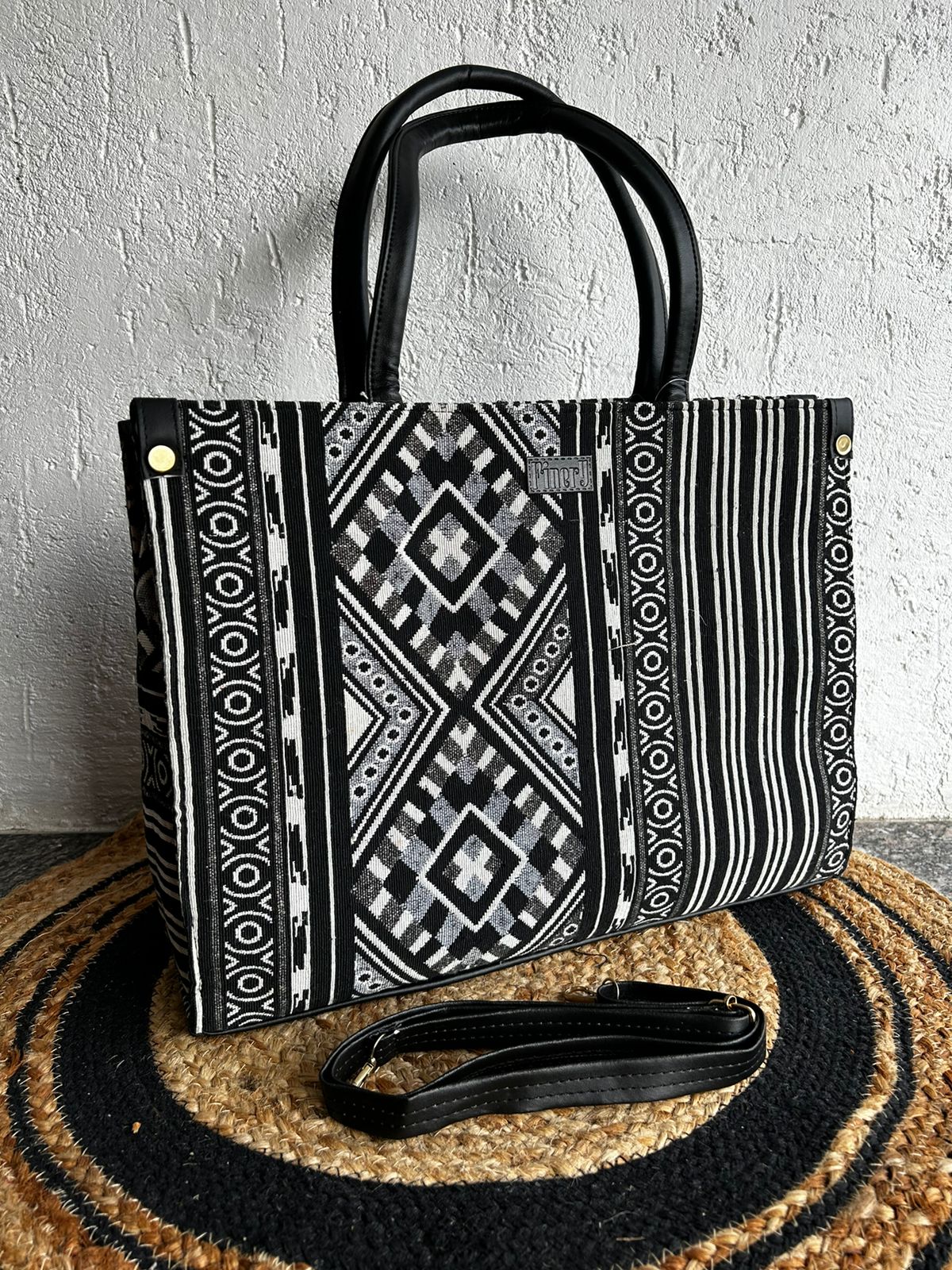 FINERY Monochrome XL Tote 